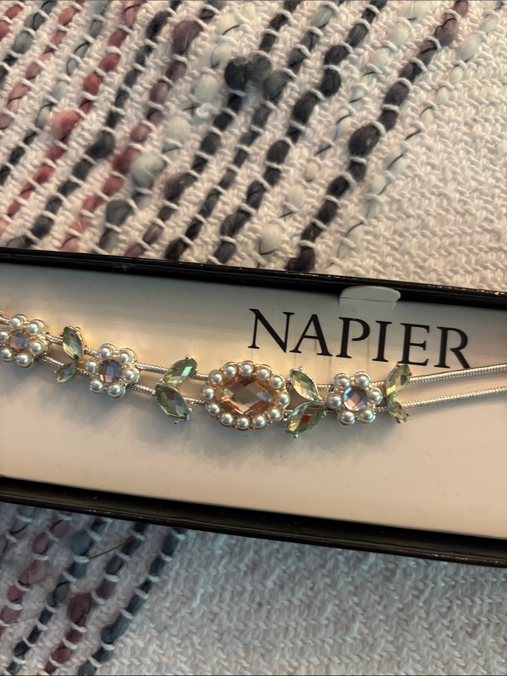 Napier bracelet nwt pretty silver and pearls